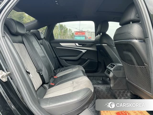 Audi A6L id 4399674 из Китая 16