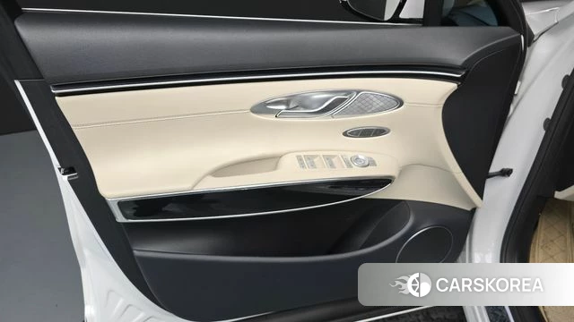 Genesis GV70 id 4561360 из Кореи 16