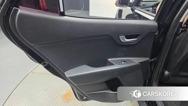 Kia Stonic id 4658236 из Кореи 17