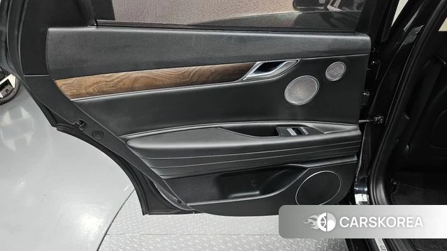 Genesis Electrified G80 (RG3) id 4697411 из Кореи 17