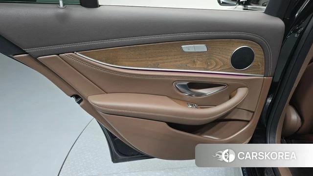 Mercedes-Benz E-Class W213 id 4717596 из Кореи 17