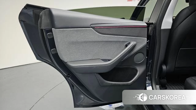 Tesla Model Y id 4691119 из Кореи 17