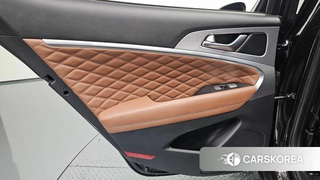 Genesis G70 id 4647792 из Кореи 17