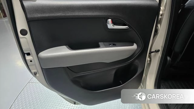 Kia The New Kia Ray id 4456213 из Кореи 17