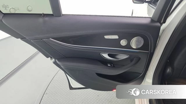 Mercedes-Benz E-Class W213 id 4534290 из Кореи 17