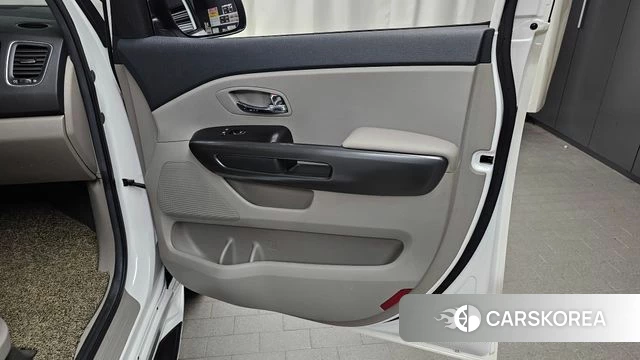 Kia The New Carnival id 4931032 из Кореи 17