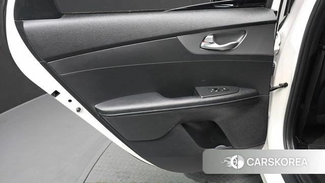 Kia Come New K3 id 4318340 из Кореи 17