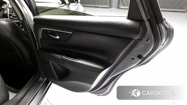 Nissan Altima id 4310970 из Кореи 17