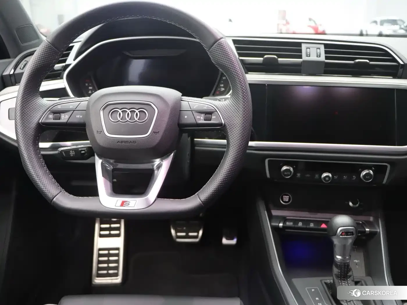 Audi Q3 Sportback id 4599501 из Китая 17