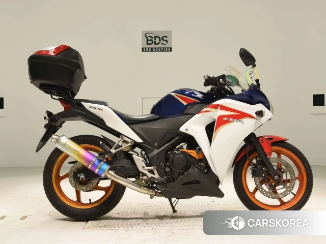 Проданный Honda CBR250R 2011 из Японии