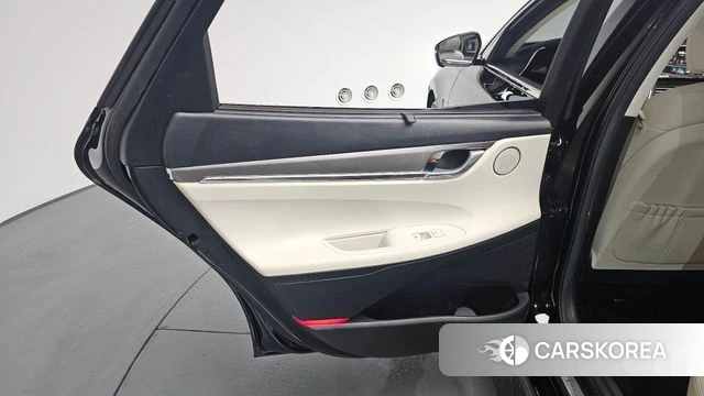 Hyundai The New Grandeur IG Hybrid id 4195235 из Кореи 17