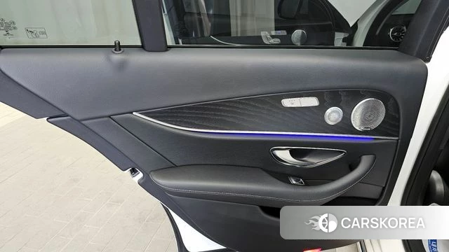 Mercedes-Benz E-Class W213 id 4203822 из Кореи 17