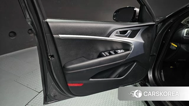 Genesis G70 id 4614975 из Кореи 16