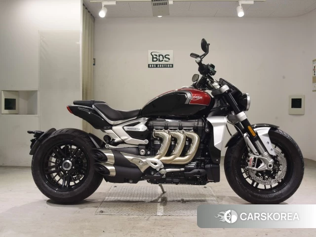 Проданный Triumph ROCKET 3 R 2023 из Японии