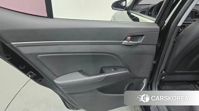 Hyundai Avante AD id 4568671 из Кореи 17