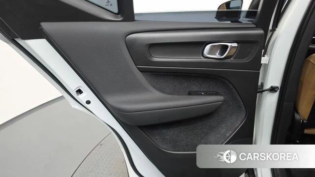 Volvo XC40 id 4550805 из Кореи 17
