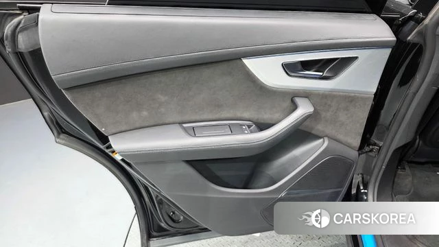 Audi Q8 (4M) id 4428969 из Кореи 17