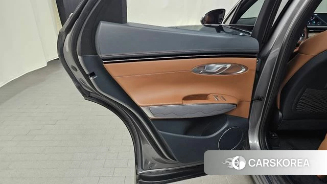 Genesis GV70 id 4434557 из Кореи 17