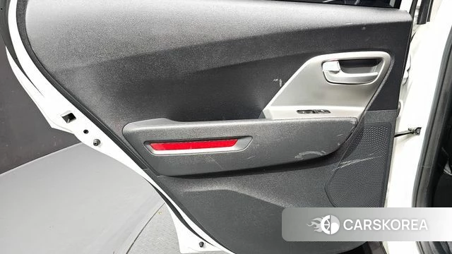 Kia Niro Plus id 4636408 из Кореи 17