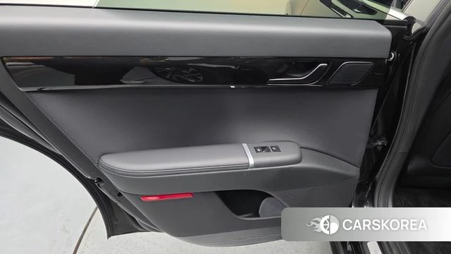 Hyundai Grandeur (GN7) id 4314926 из Кореи 17
