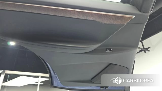 Tesla Model X id 4717136 из Кореи 17