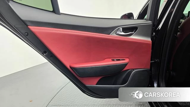 Kia Stinger id 4849700 из Кореи 17