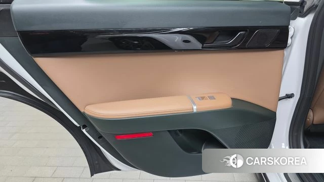 Hyundai Grandeur Hybrid (GN7) id 4381378 из Кореи 17