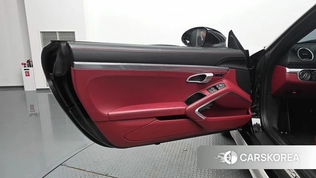 Porsche 718 Boxster id 4331517 из Кореи 17