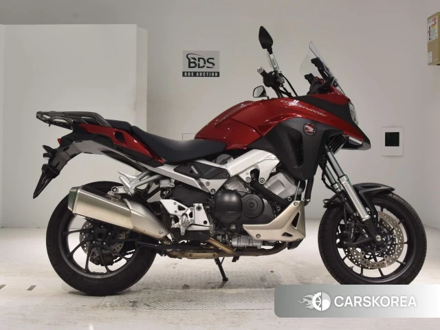 Проданный Honda VFR800X 2018 из Японии