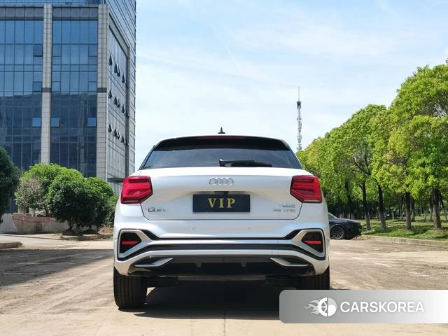 Audi Q2L id 4278833 из Китая 17