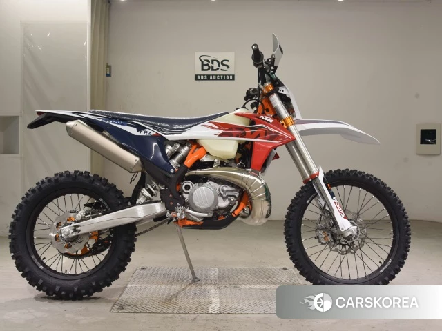 Проданный KTM 250 EXC-F SIX DAYS 2023 из Японии