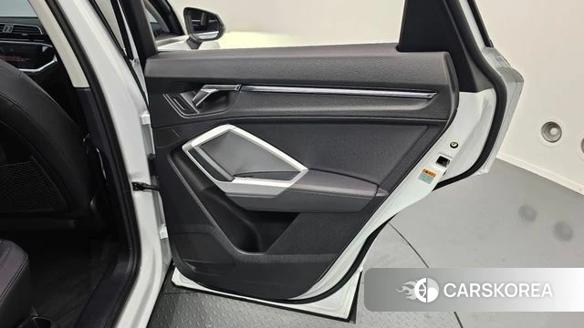 Audi Q3 (F3) id 4201901 из Кореи 17