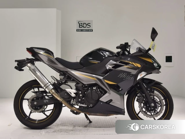 Проданный Kawasaki NINJA 400 2022 из Японии