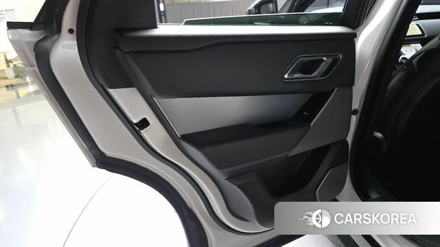 Land Rover Range Rover Velar id 4758983 из Кореи 17