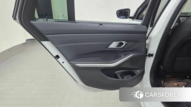 BMW 3 Series (G20) id 4641248 из Кореи 17