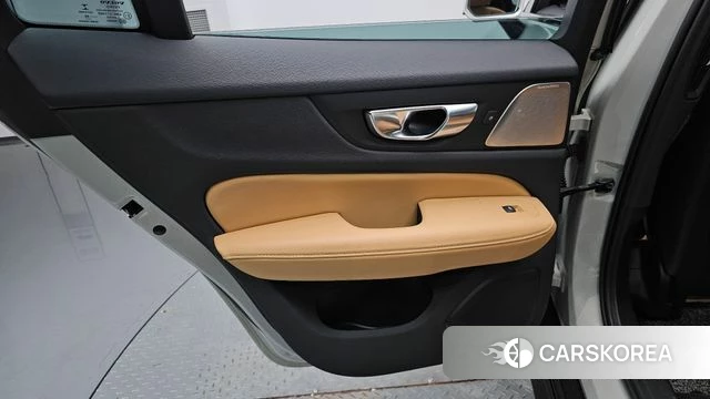 Volvo V60 Cross-Country 2nd Generation id 4482422 из Кореи 17