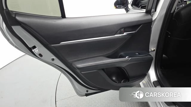 Toyota Camry (XV70) id 4233183 из Кореи 17