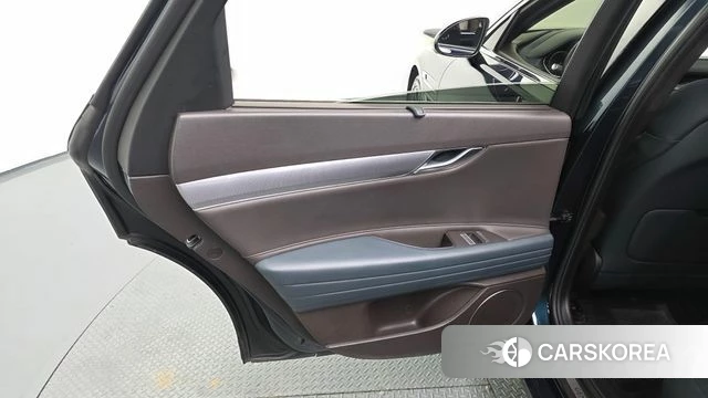 Genesis G80 (RG3) id 4445608 из Кореи 17