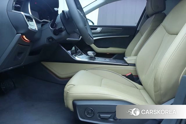 Audi A6L id 4259191 из Китая 17