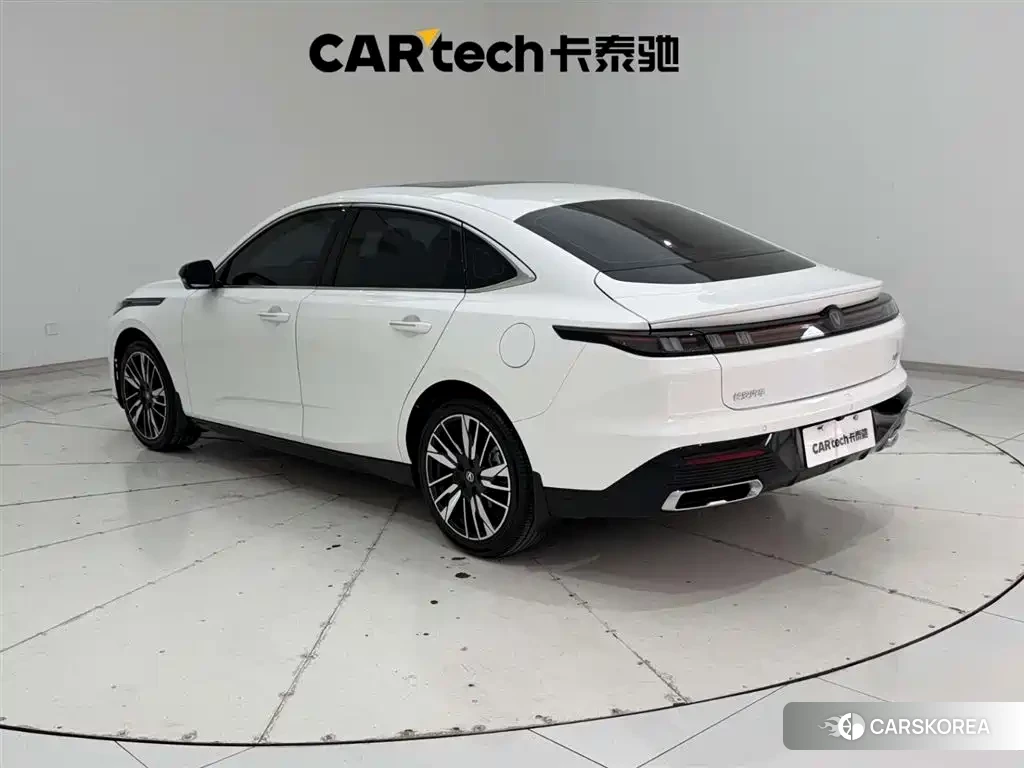 Chang'an Yidong id 4553843 из Китая 17