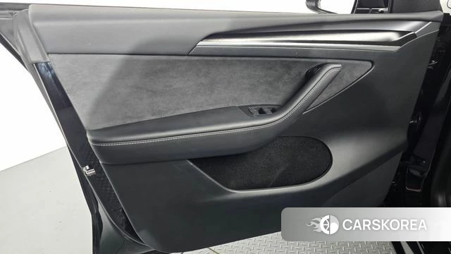Tesla Model Y id 4414169 из Кореи 17