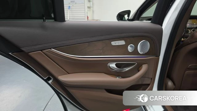 Mercedes-Benz E-Class W213 id 4785225 из Кореи 17