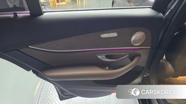 Mercedes-Benz E-Class W213 id 4186869 из Кореи 17