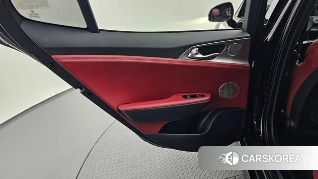 Kia Stinger id 4304875 из Кореи 17