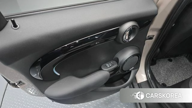 Mini Cooper id 4928652 из Кореи 17