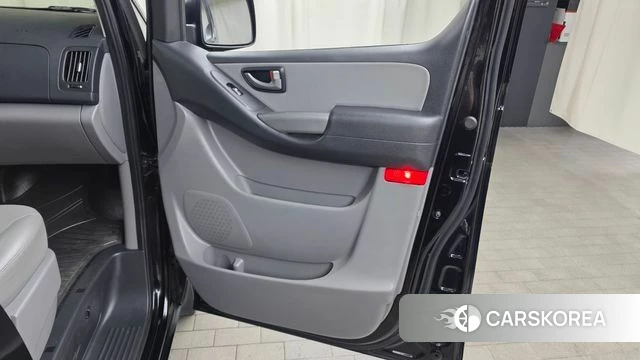 Hyundai The New Grand Starex id 4384026 из Кореи 17