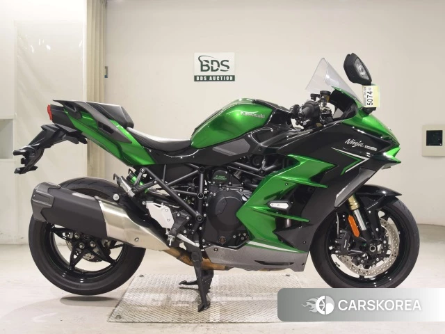 Проданный Kawasaki NINJA H2 SX 2022 из Японии