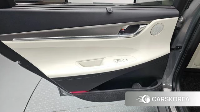Hyundai The New Grandeur IG Hybrid id 4720940 из Кореи 17