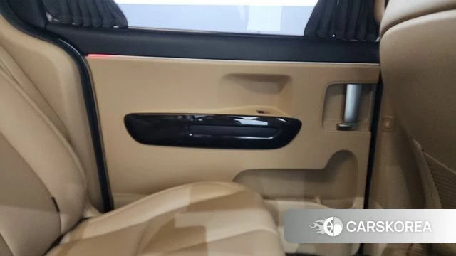 Kia The New Carnival id 4447459 из Кореи 17