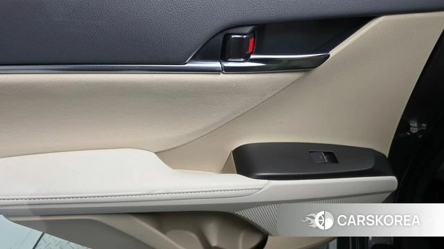 Toyota Camry (XV70) id 4201319 из Кореи 17